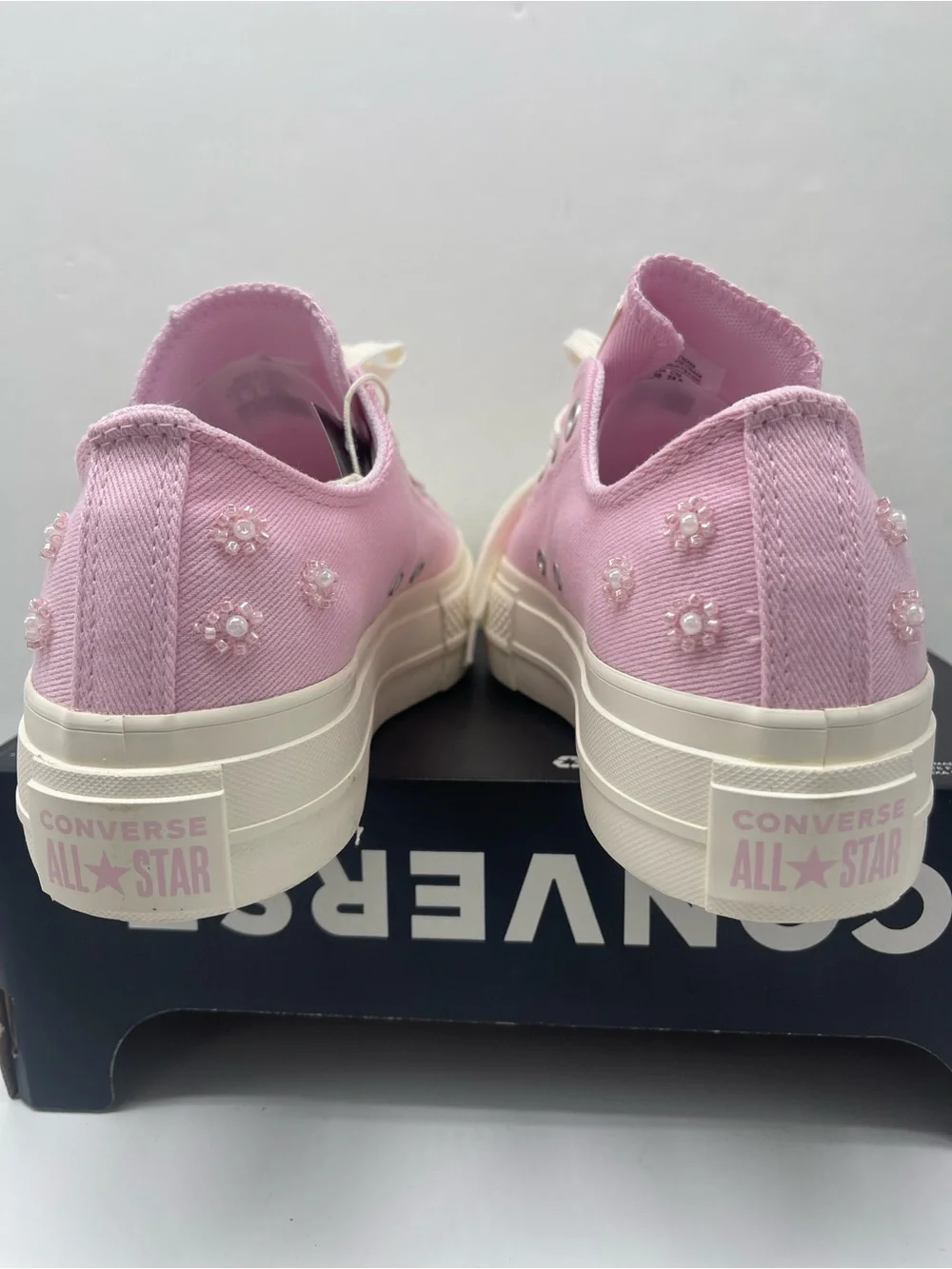 Converse CTAS LIFT OX NEW FOUND BLOOM/EGRET/EGRET Platform Sneakers A16108C